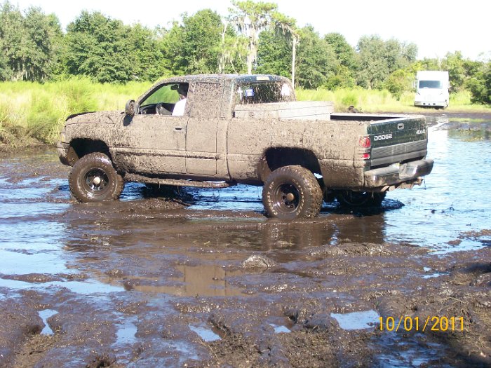 2011-Oct-01 HGR4X4 Cookout 113